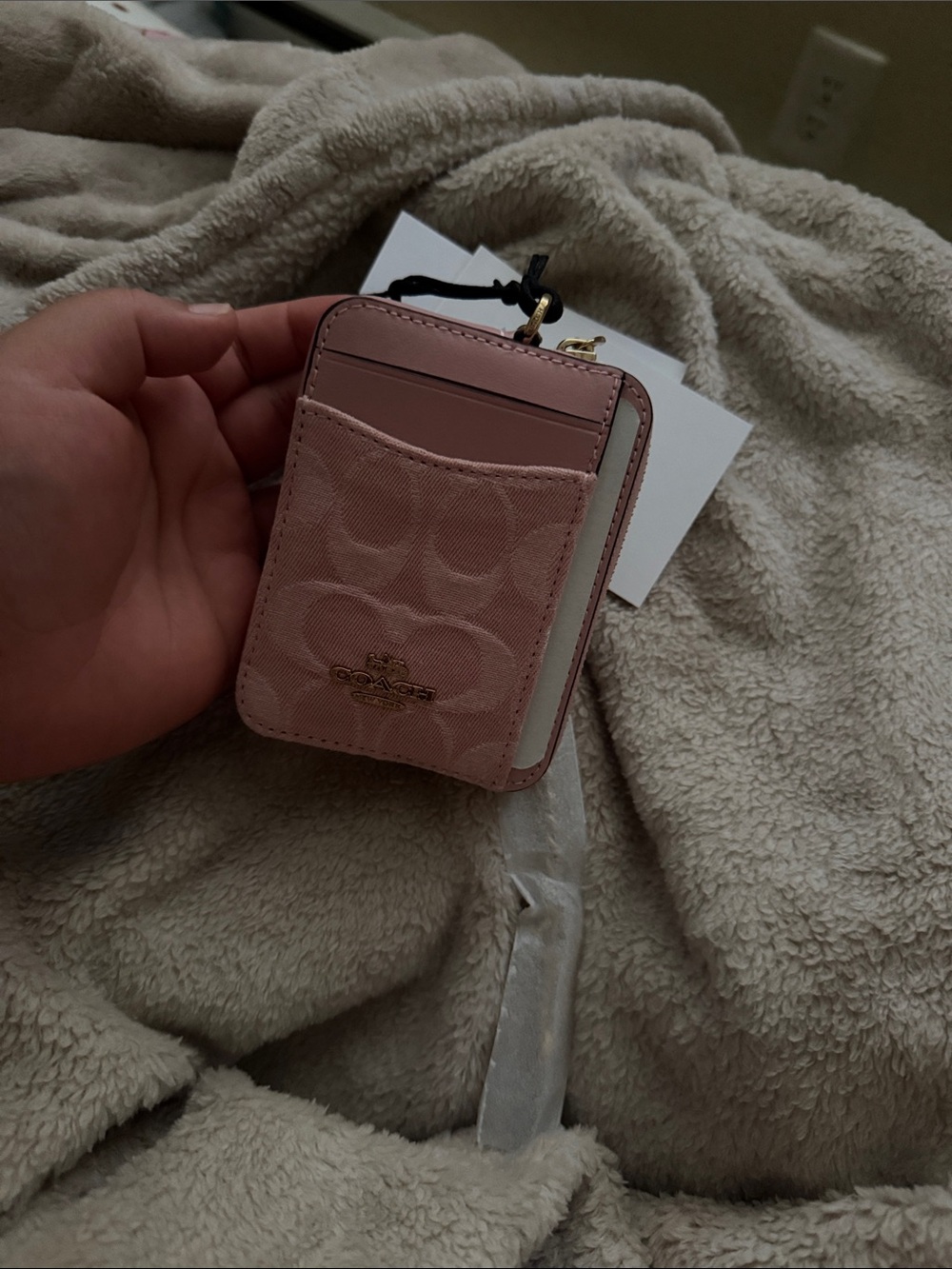 100% Authentic!!!  Coach Pink Signature Card Holder with Gold Logo💕👛 - Picture 5 of 6